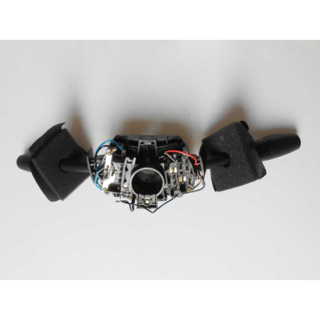 ZDRUŽENÝ OVLÁDAČ STIERAČE