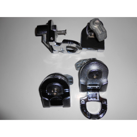 ÚCHYT PRE PLASTOVÝ KRYT SADA