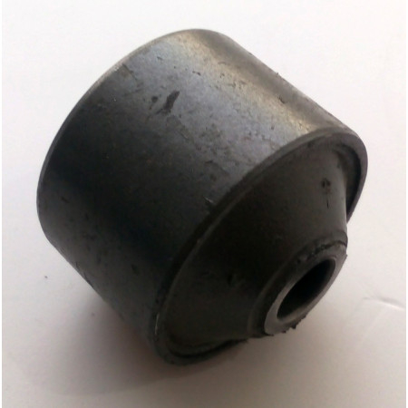 SILENTBLOK Z.POZDLŽNÉHO RAMENA PREDNY